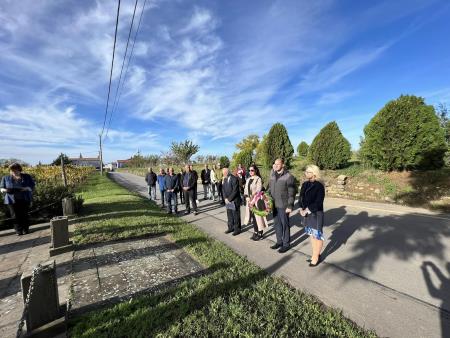 Polaganje vencev ob 1. novembru (17)